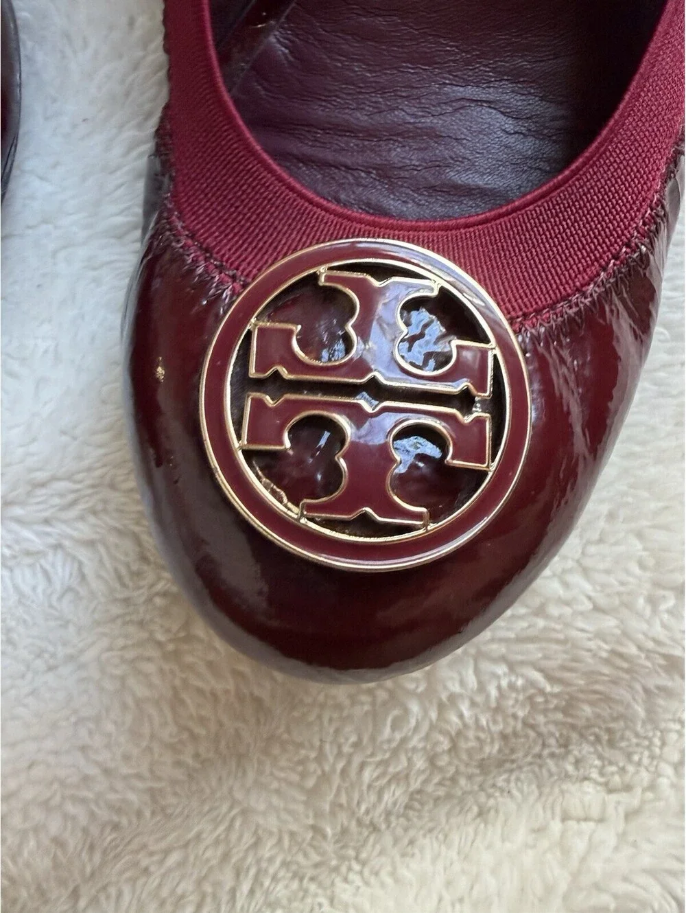 Tory Burch Burgundy Patent Leather Wedge Round Toe Slip On Logo Heels 7.5